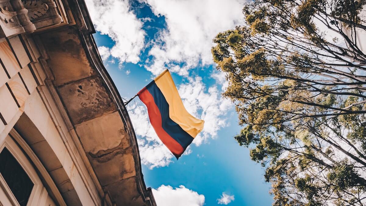 panama vs colombia travel